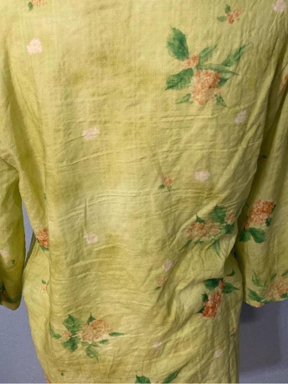 Women’s Lime Green Floral Linen Top - Picture 2 of 3